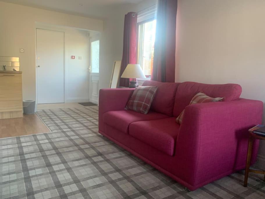 Inverness City Studio Apartment Sleeps 2 Dalneigh Bagian luar foto